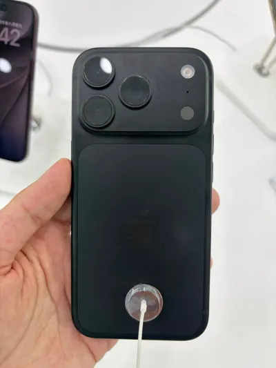 IPhone 18 Pro black rear