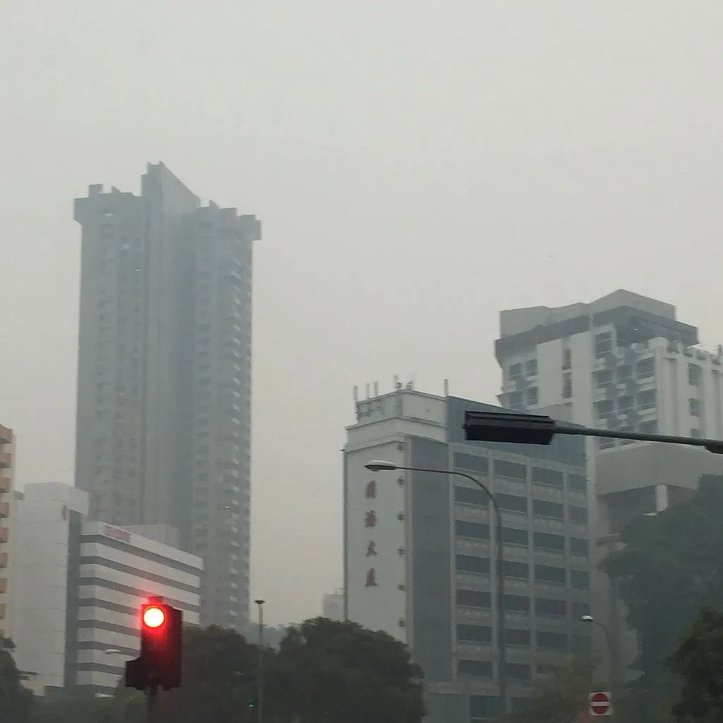 Haze seen from Clemenceau Avenue, Singapore - 20150924-02