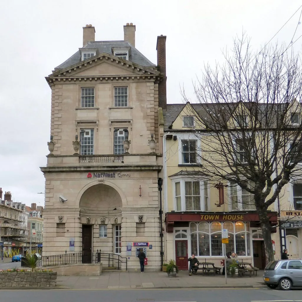 NatWest Bank - geograph.org.uk - 6161763