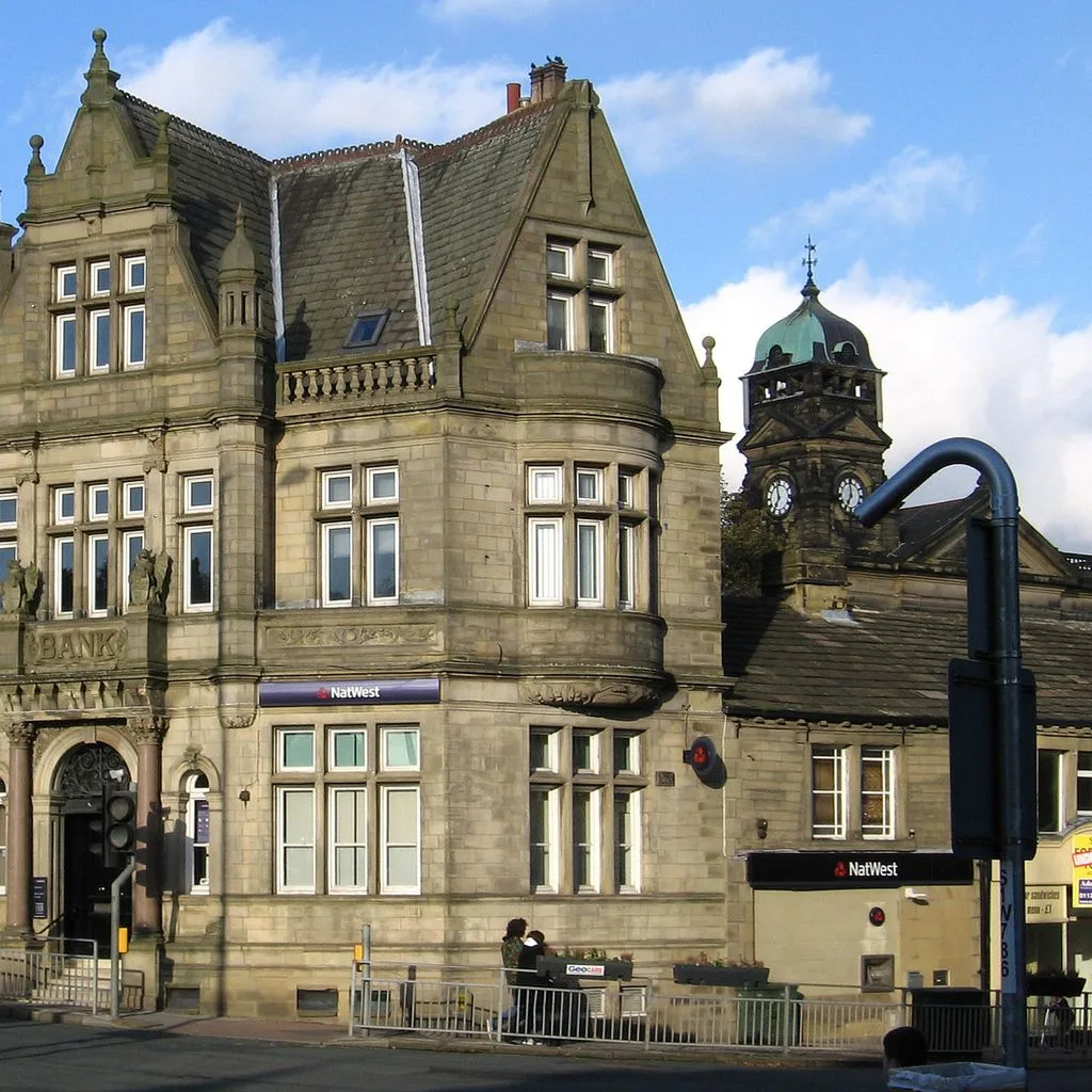 Pudsey - NatWest Bank - geograph.org.uk - 3280286