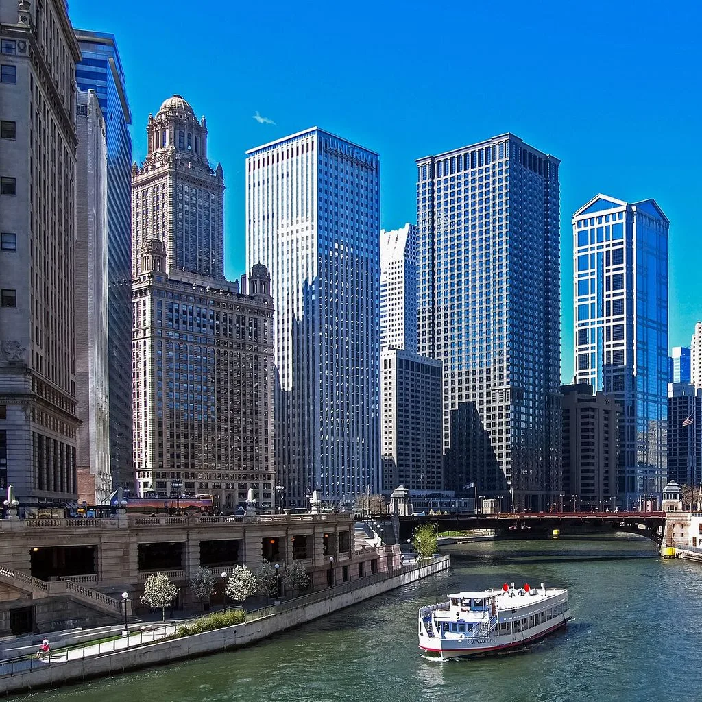 Chicago River ferry b