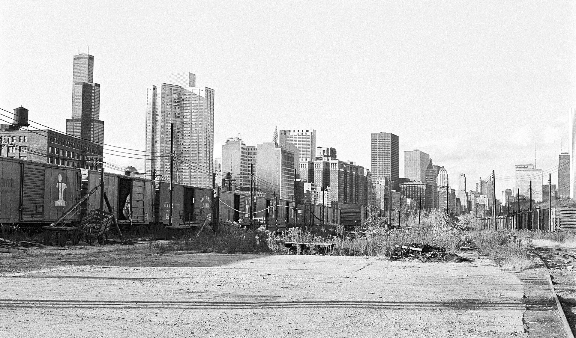 6 102778 RR yards view of skyline Chicago
