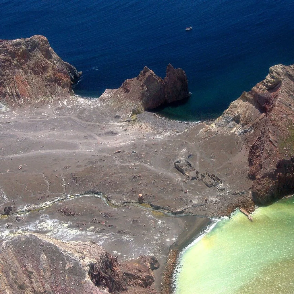 Whakaari - White Island Volcano in New Zealand 20061112 C