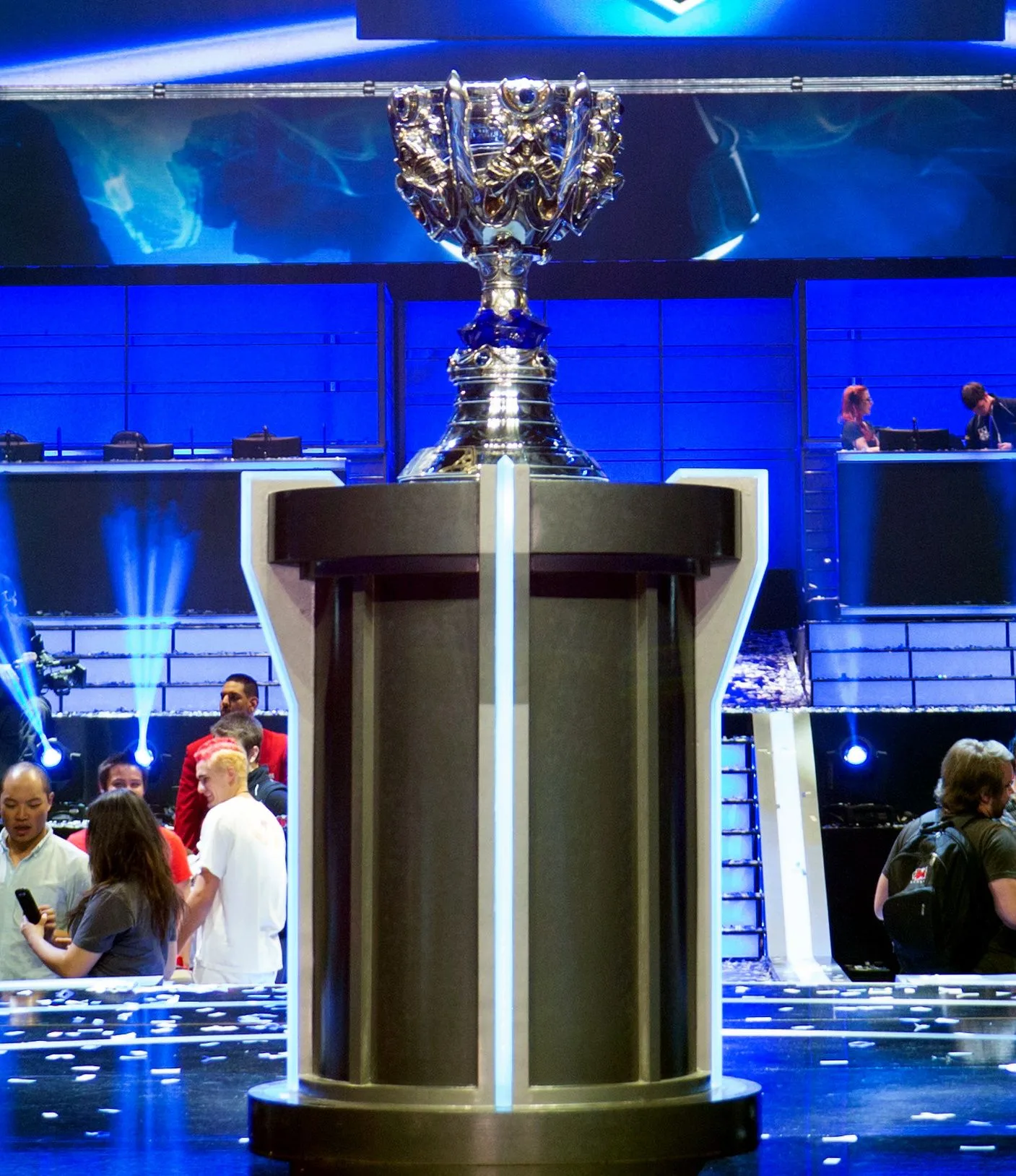 Stage and trophy of LoL World Championship 2013