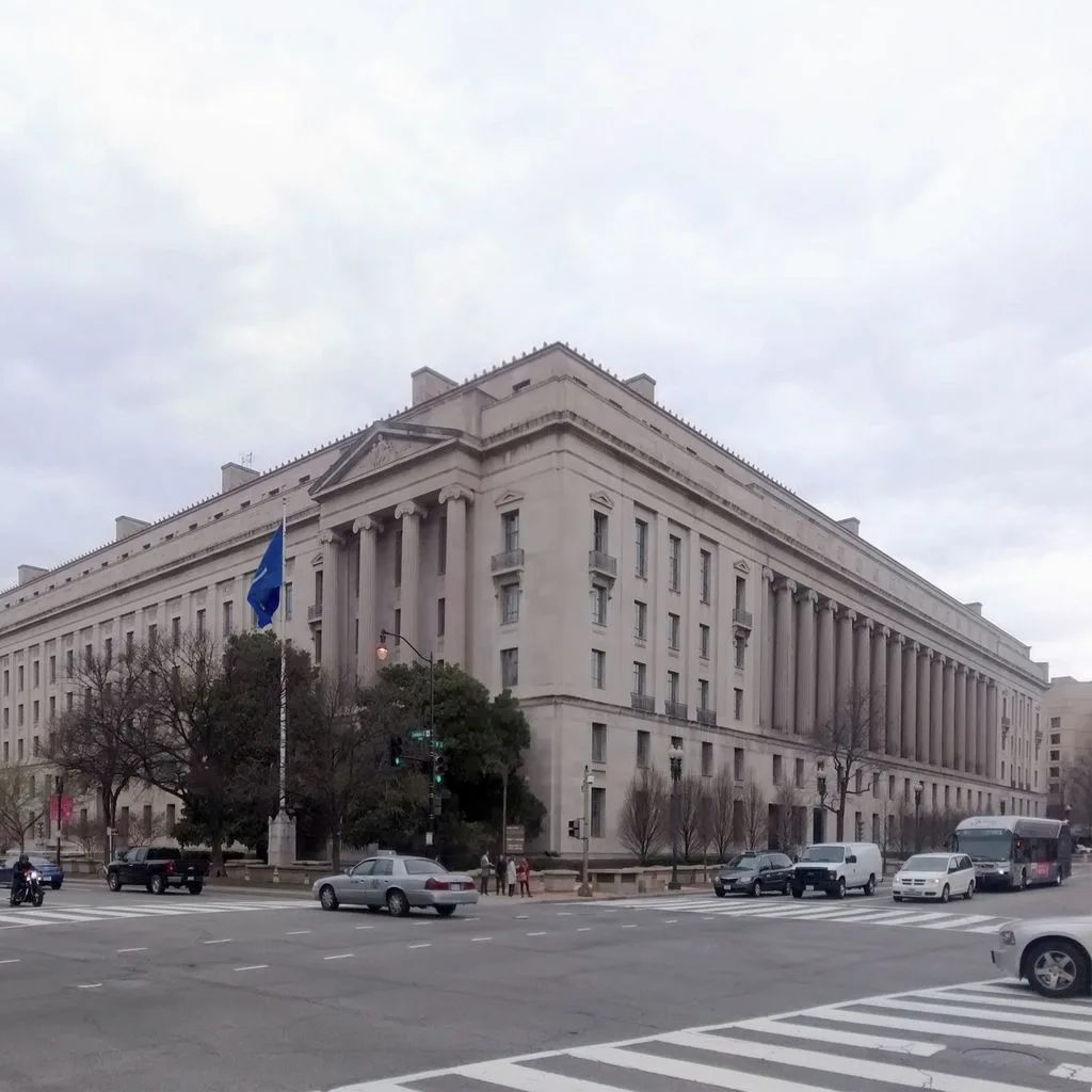 2014-04-04-Robert-F-Kennedy-Department-of-Justice-Building-Washington