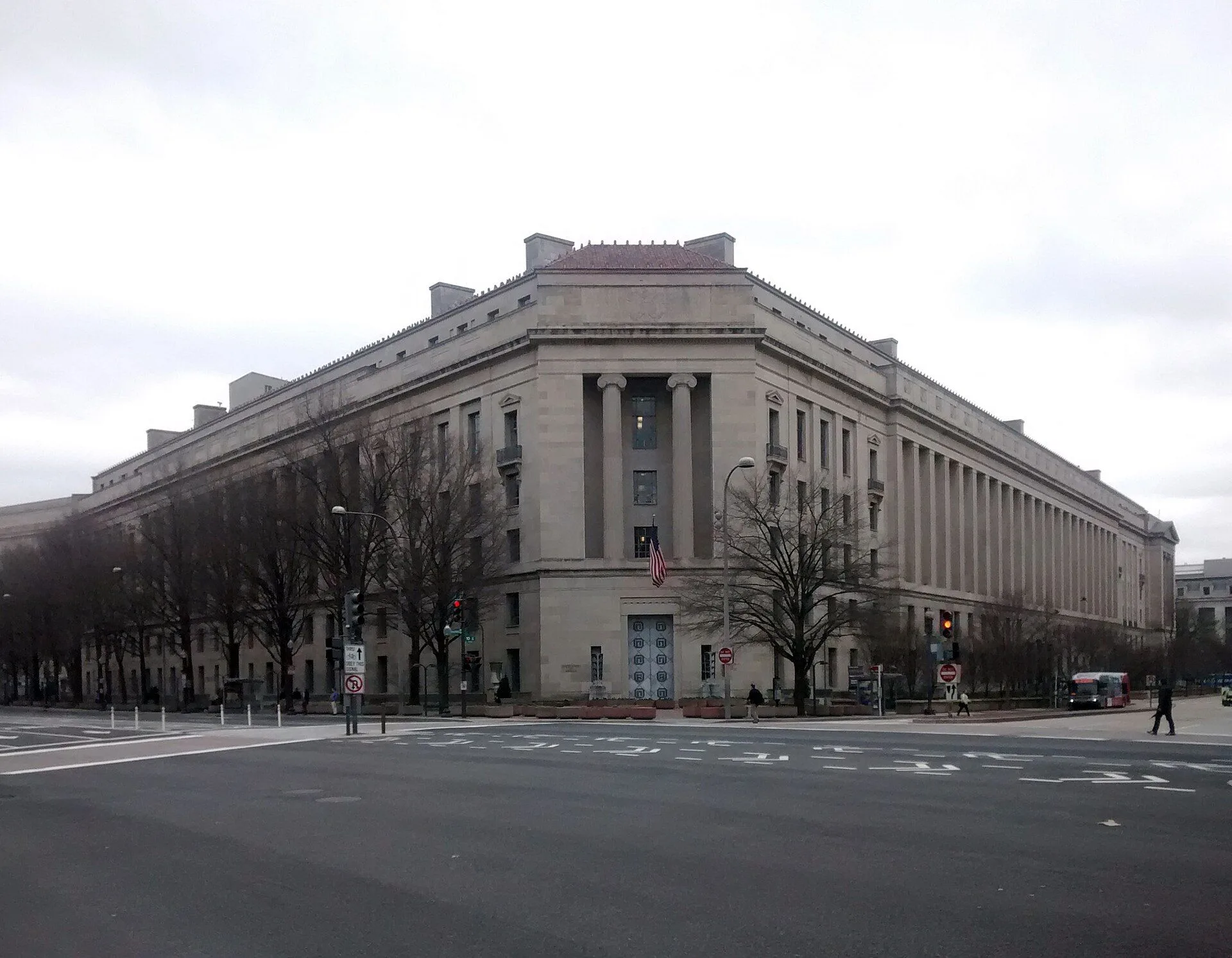 2014-04-04-Robert-F-Kennedy-Department-of-Justice-Building-Washington-DC