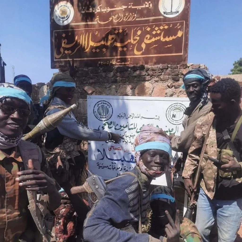 Sudanese Armed Forces soldier in the town of Habila before lifting the siege of Dilling