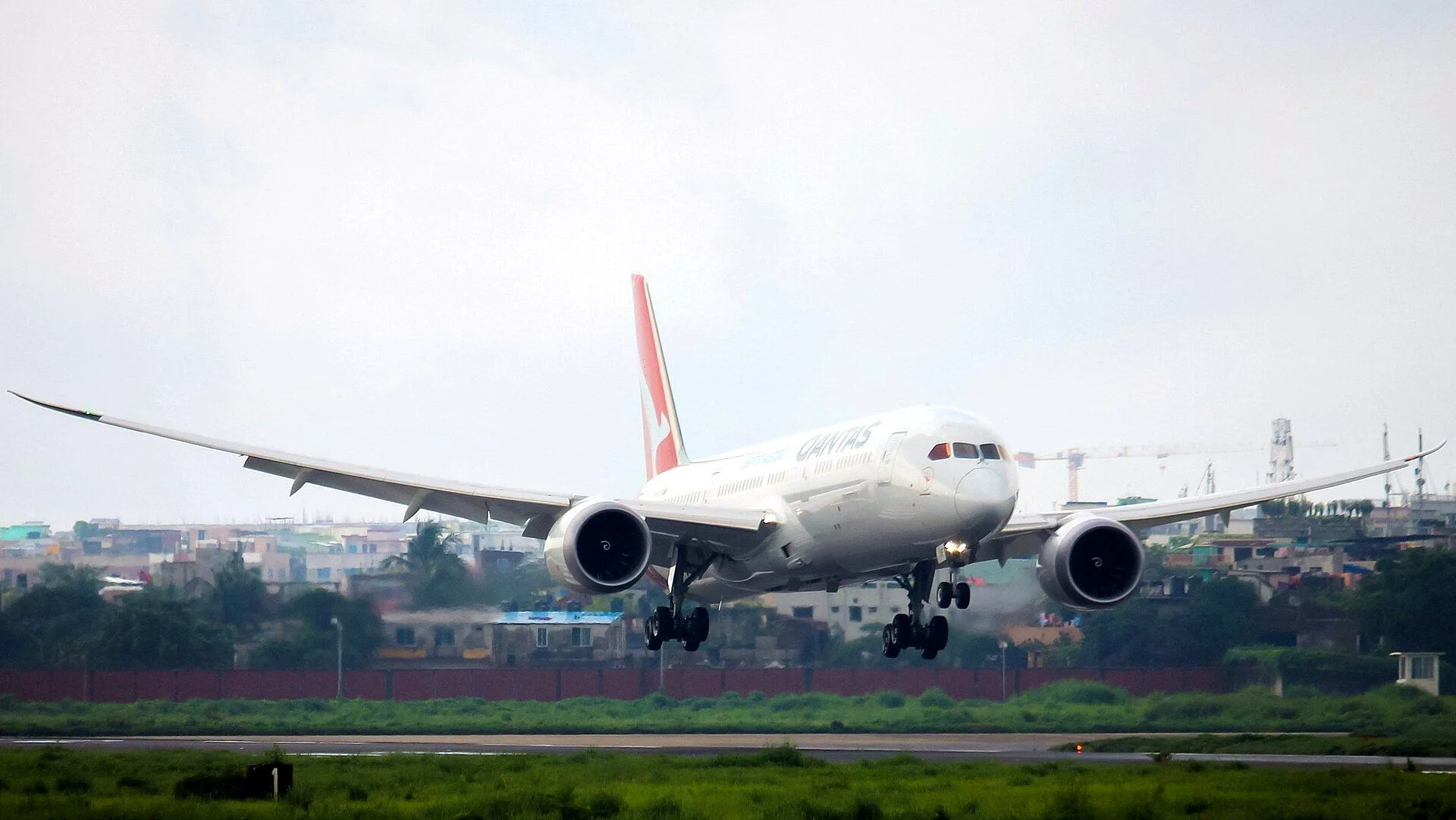 VH-ZNF - Boeing 787-9 Dreamliner - Qantas - VGHS